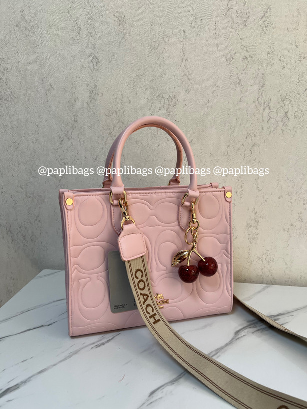 کیف زنانه مربعی کوچ