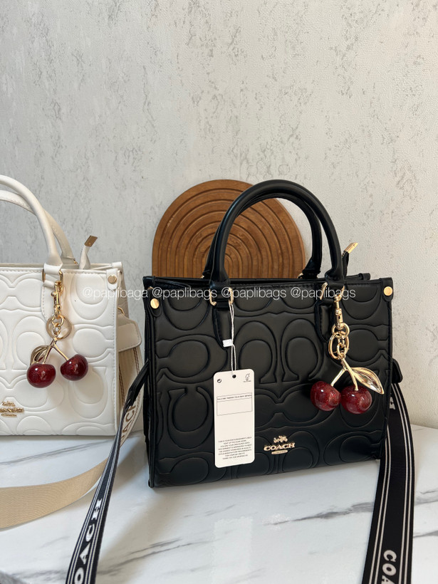کیف زنانه مربعی کوچ