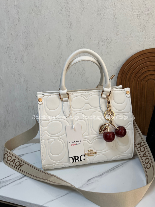 کیف زنانه مربعی کوچ