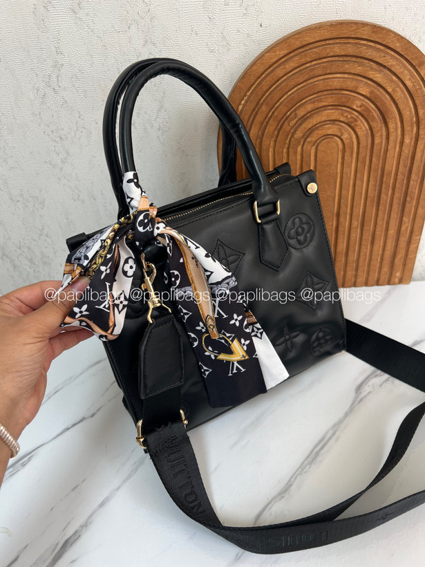کیف ال وی گلدوزی مربع